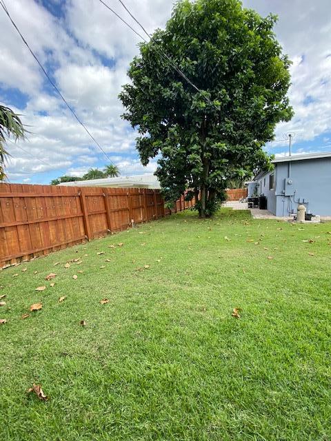 6601 Lake Clarke Drive Property Photo 24