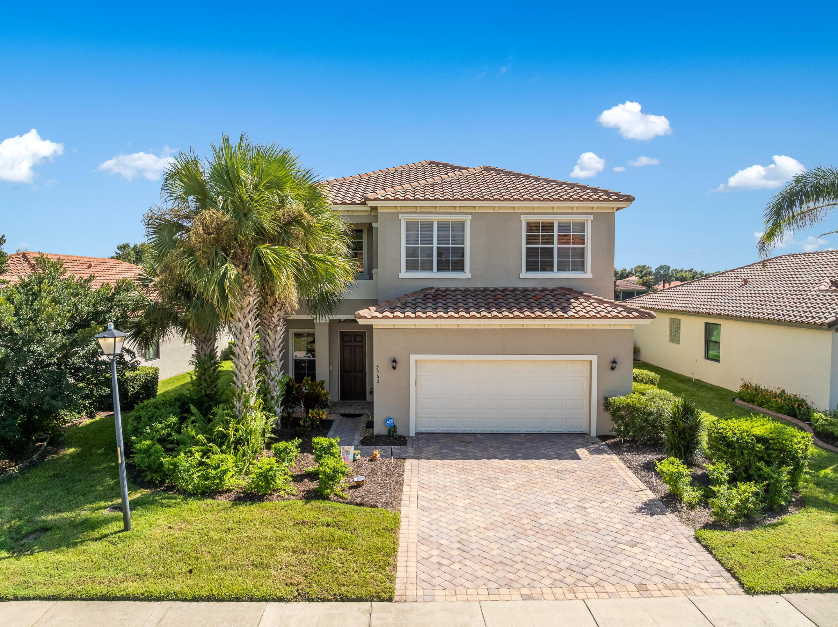 5566 57th Way Property Photo 1