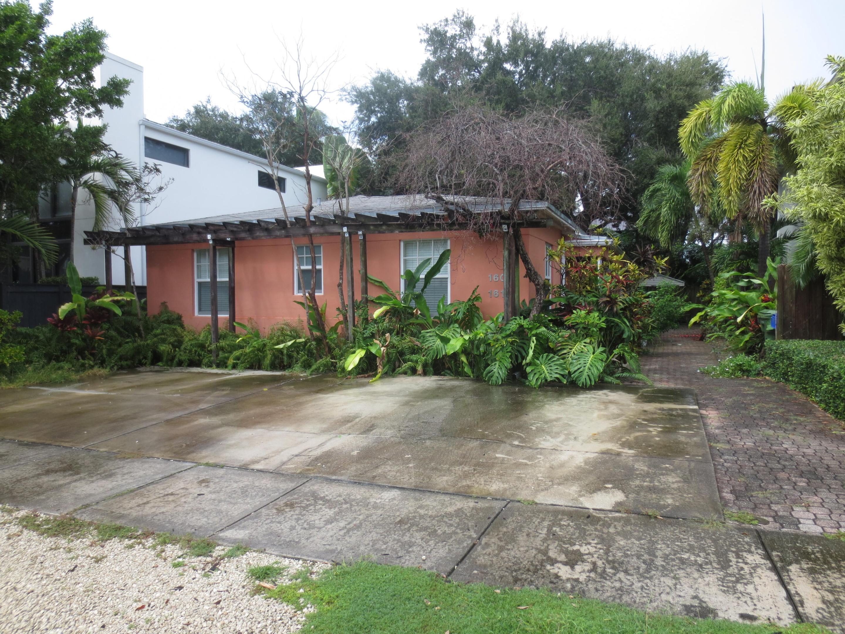 1609 Ne 4th Court Property Photo 1