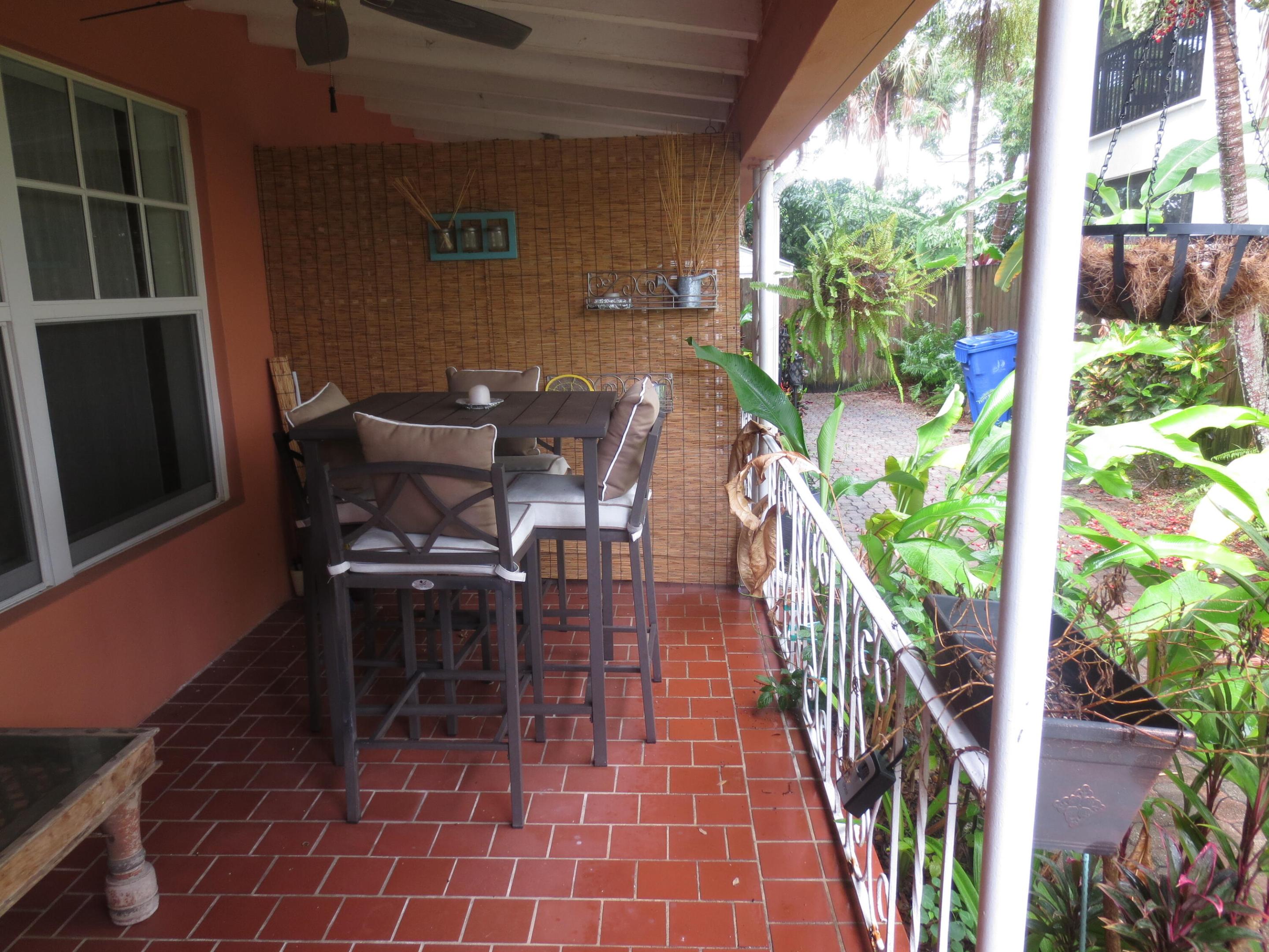 1609 Ne 4th Court Property Photo 12
