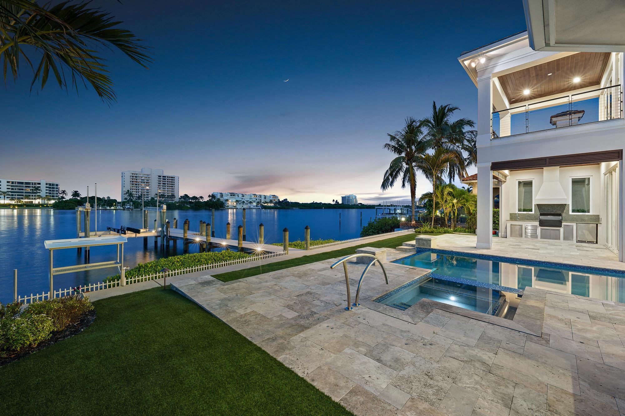 3433 Harbor Road N Property Photo 4