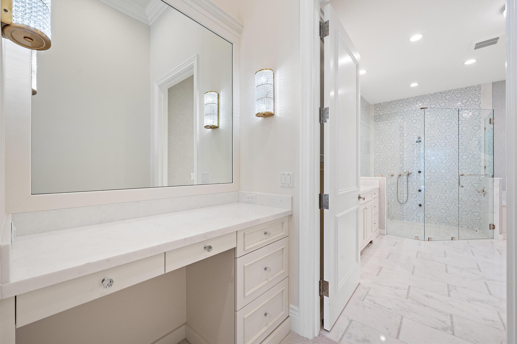 3433 Harbor Road N Property Photo 12