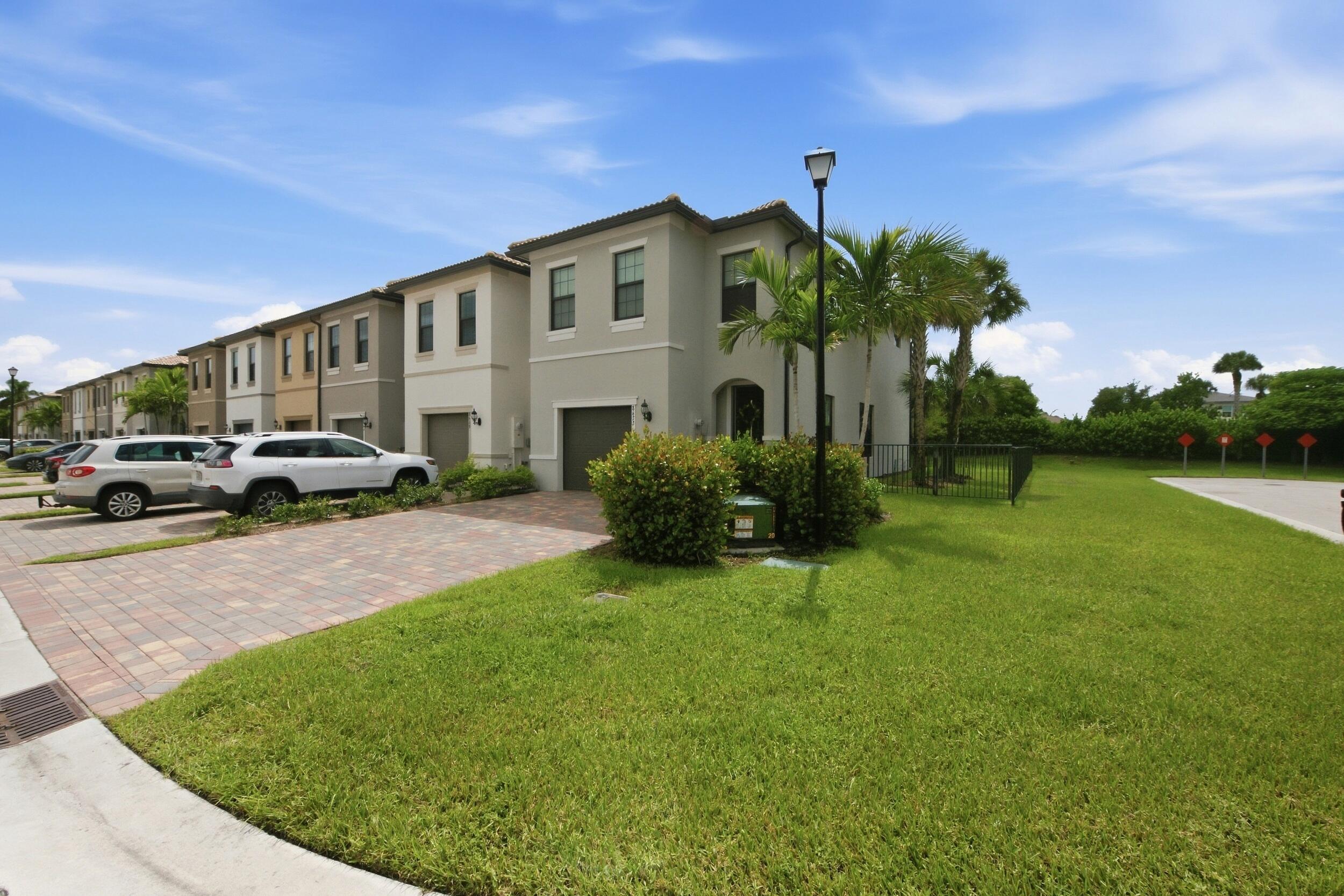 8672 Escue Street Property Photo 1