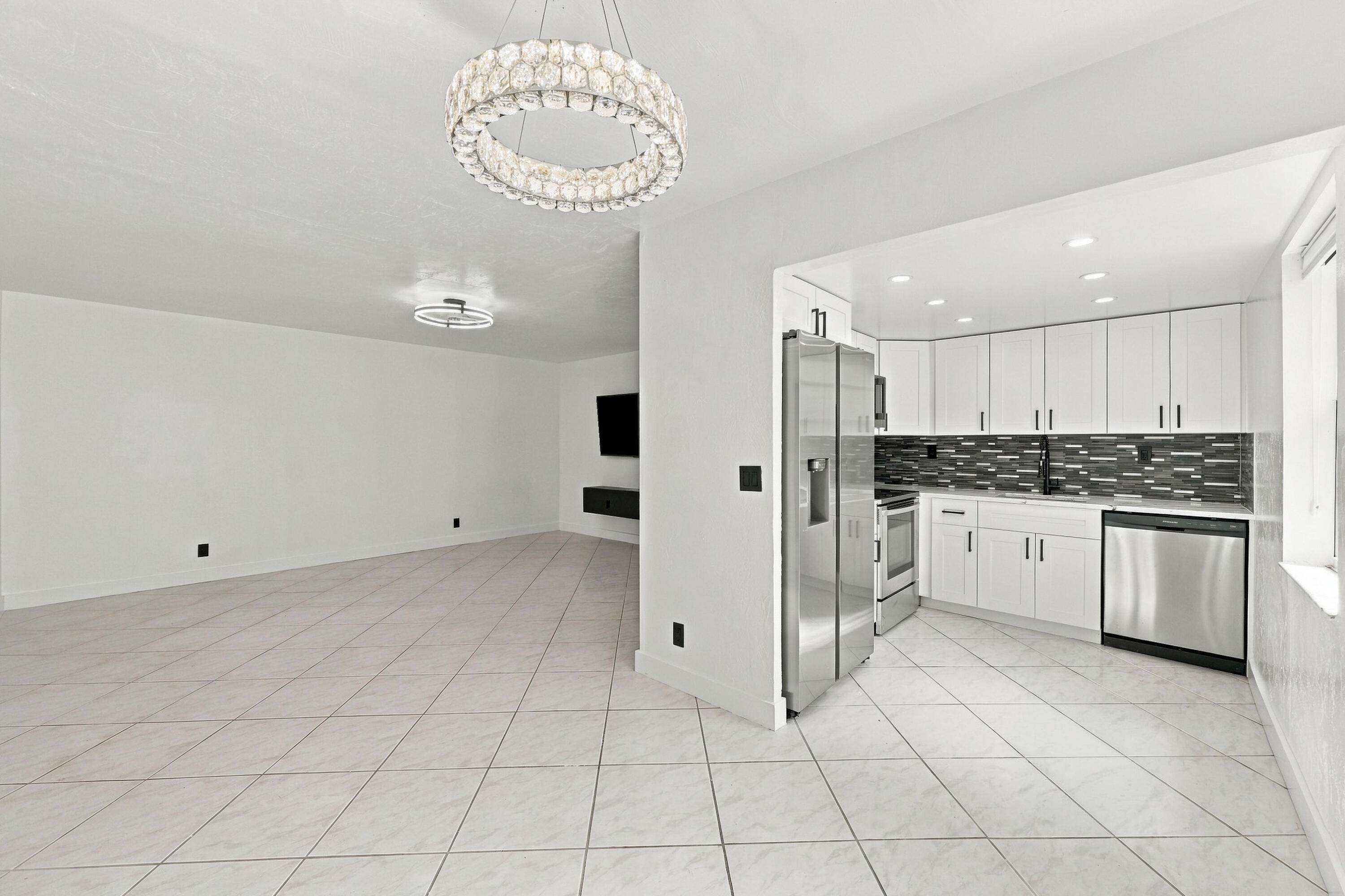 541 Burgundy L 541 Property Photo 1