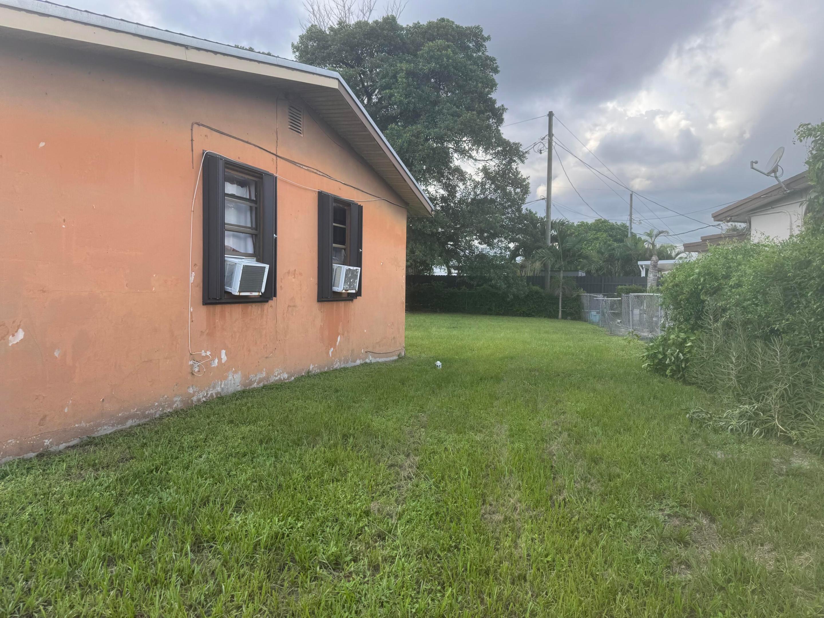 555 Harem Avenue Property Photo 1