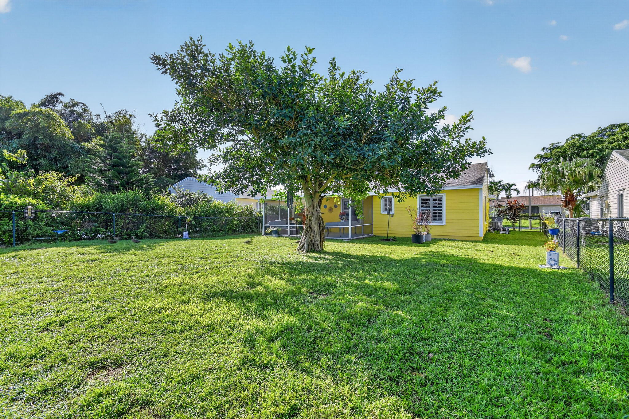 9099 Carma Drive Property Photo 36