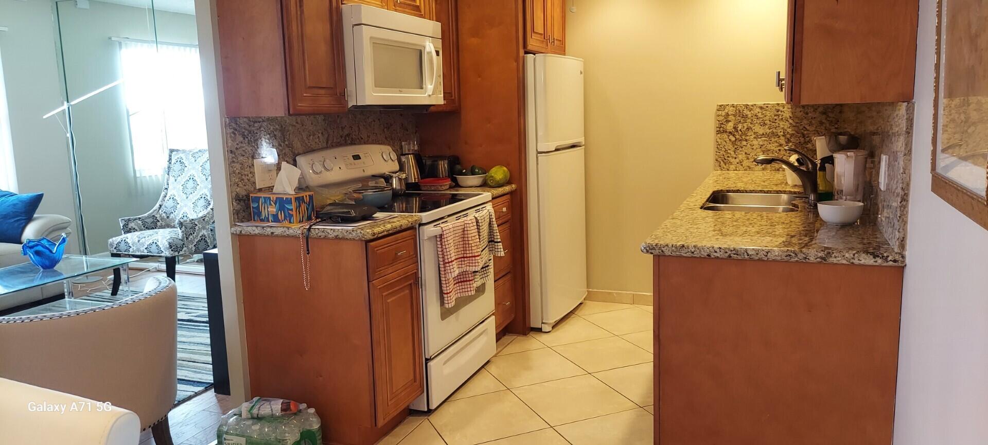 4014 Wolverton A Property Photo 18