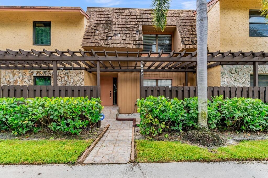 7864 Nw 12th Street Property Photo 1
