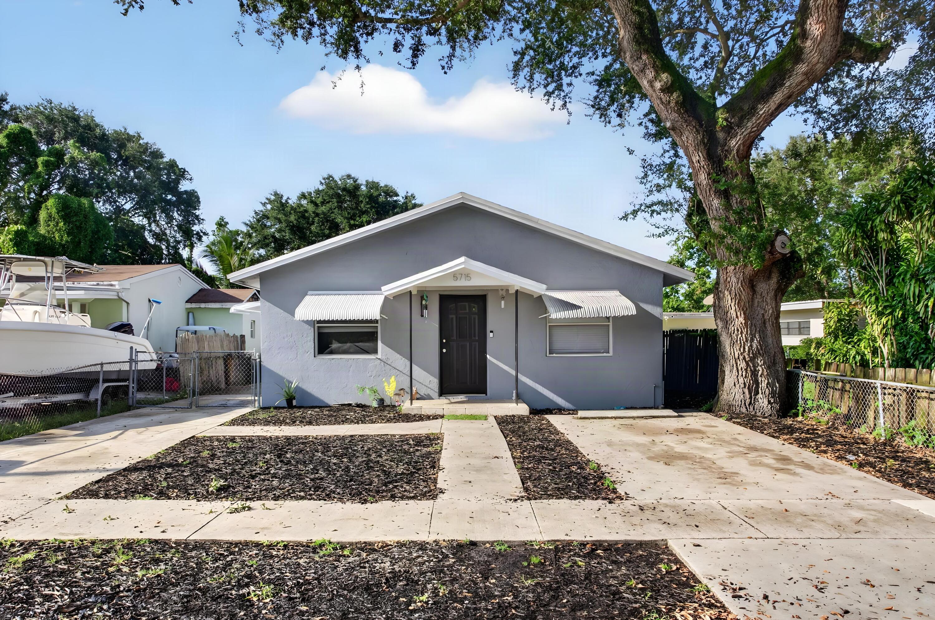 5715 Garfield Street Property Photo 1