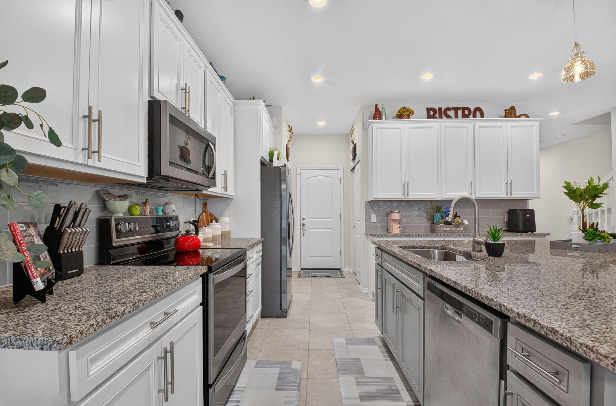 4601 San Fratello Circle Property Photo 14