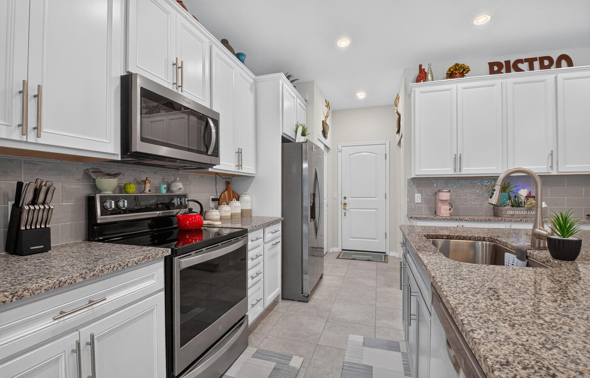 4601 San Fratello Circle Property Photo 15