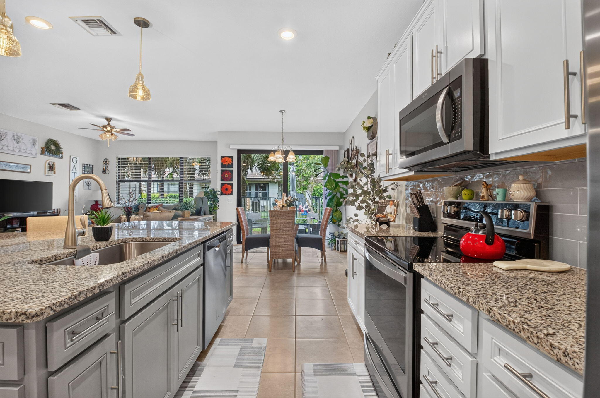 4601 San Fratello Circle Property Photo 17