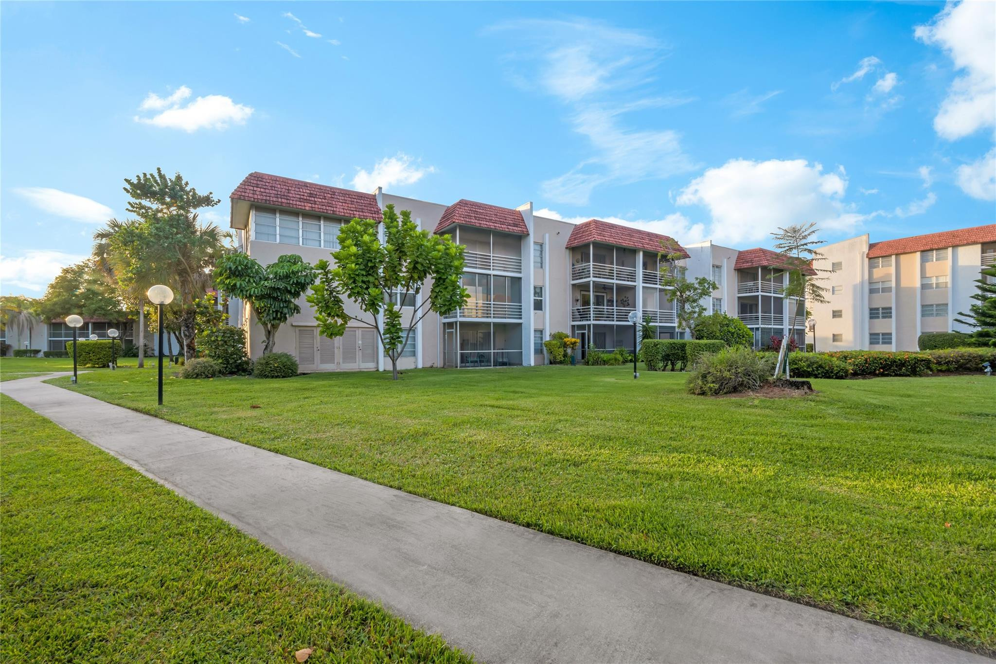 3774 Inverrary Boulevard 104p Property Photo 17