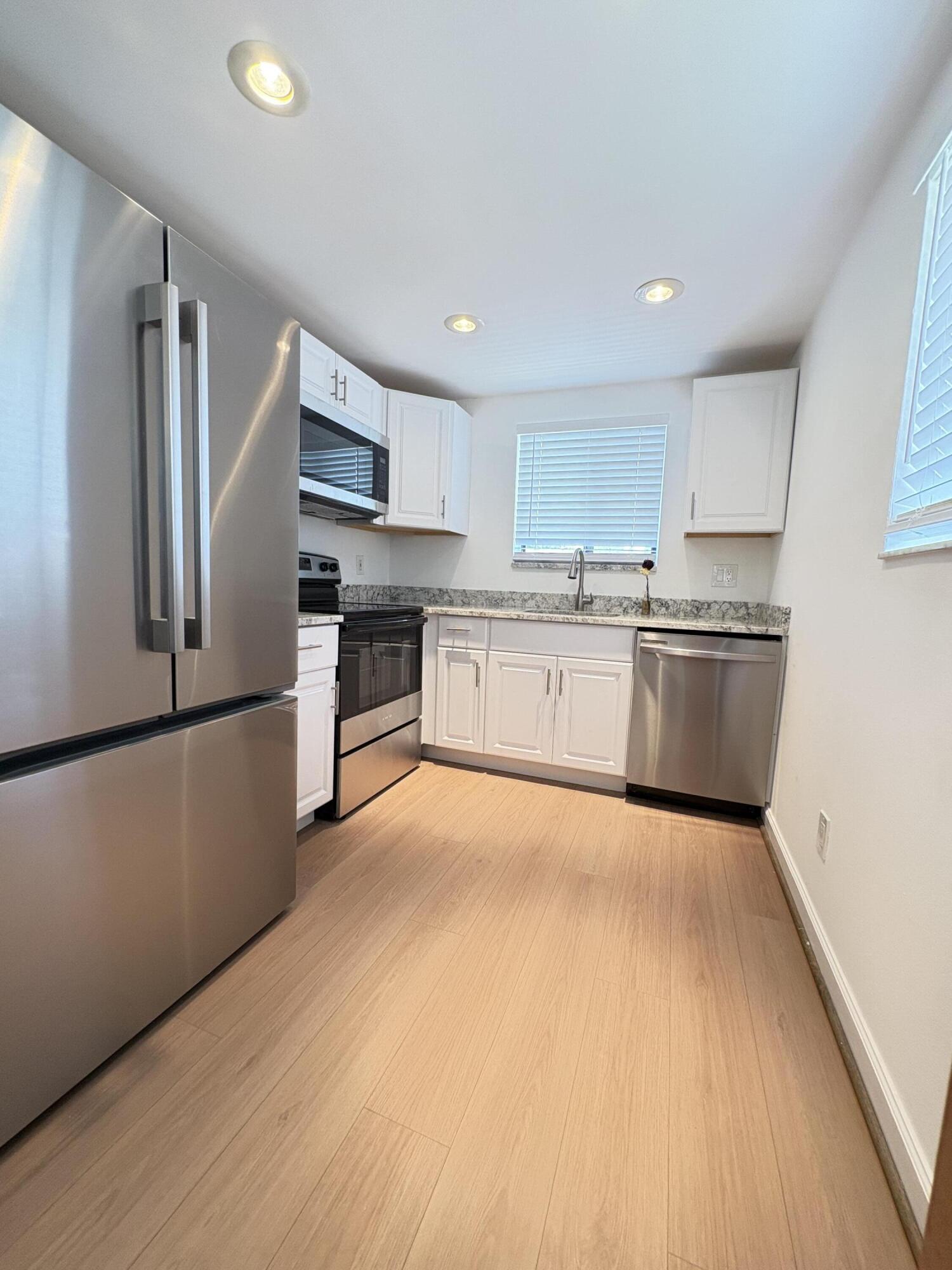 1245 S Flagler Avenue 305 Property Photo 1
