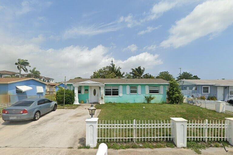 207 Ne 6th Avenue Property Photo 1