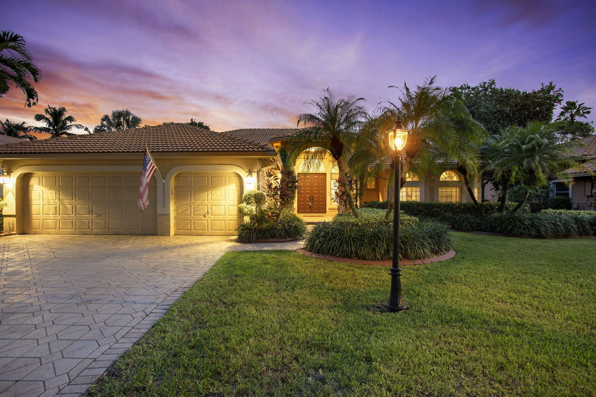 10002 Nw 58th Court Nw Property Photo 1