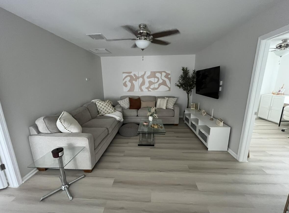 11892 STURBRIDGE Lane Property Photo 1
