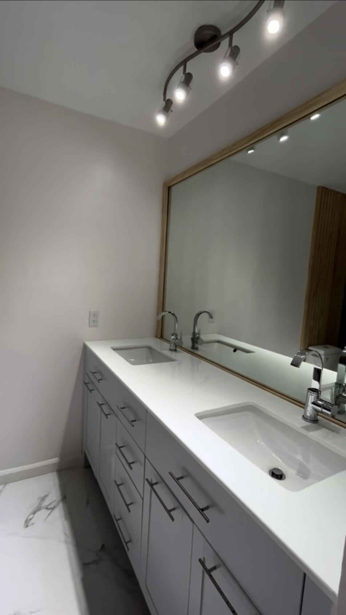11892 Sturbridge Lane Property Photo 16