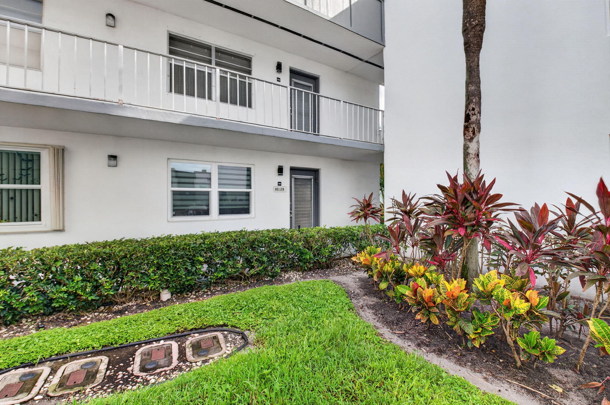 390 Normandy I Property Photo 2