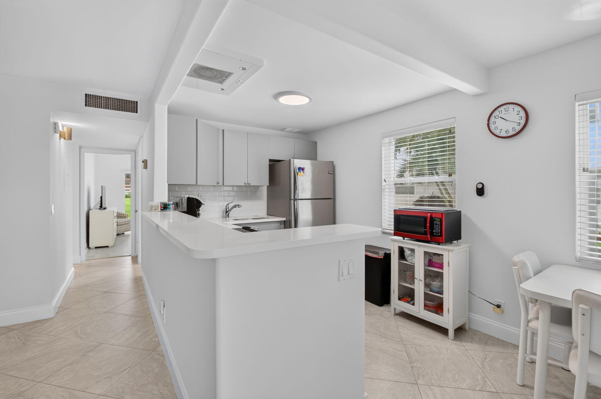 390 Normandy I Property Photo 8