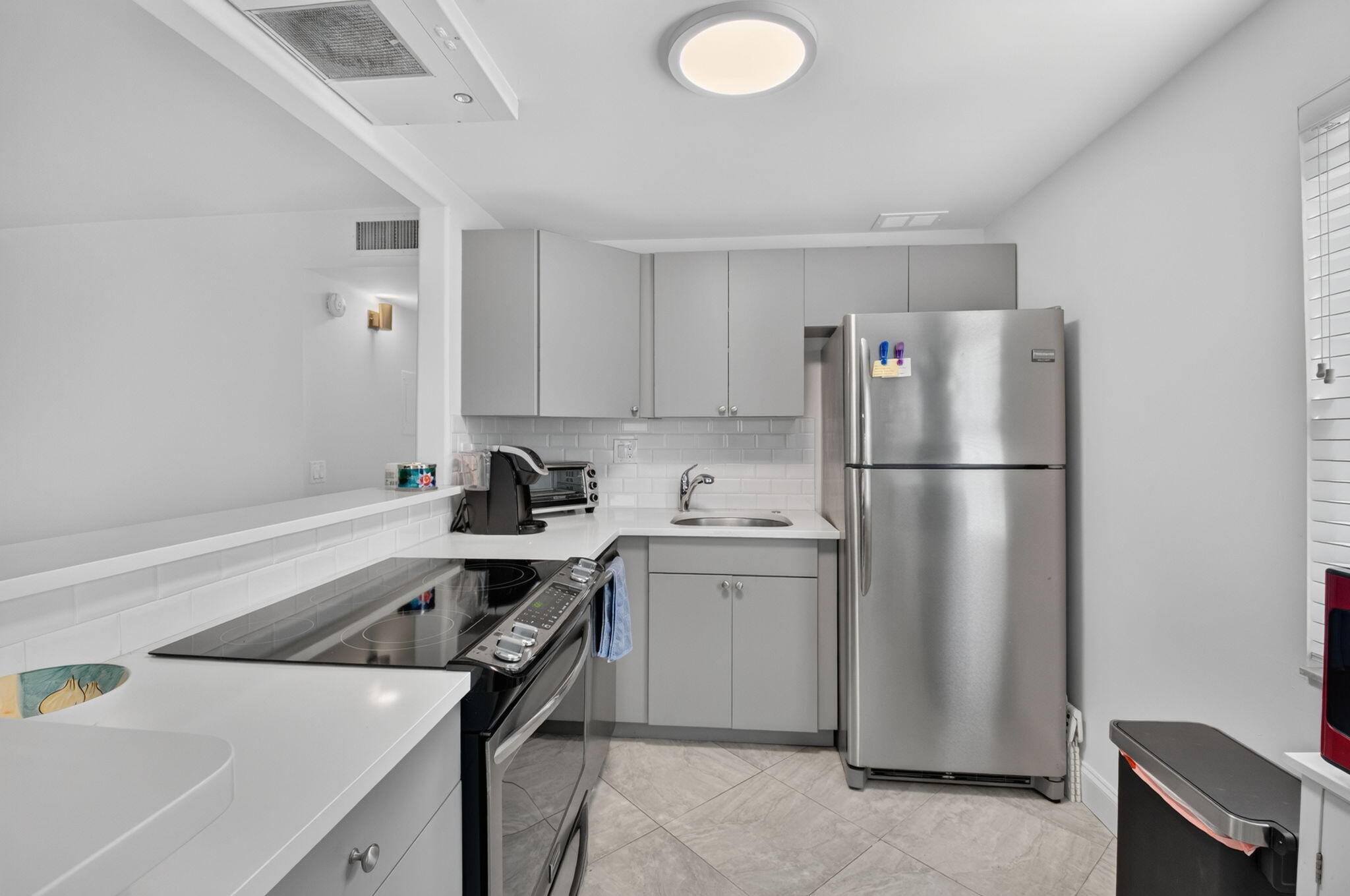 390 Normandy I Property Photo 9