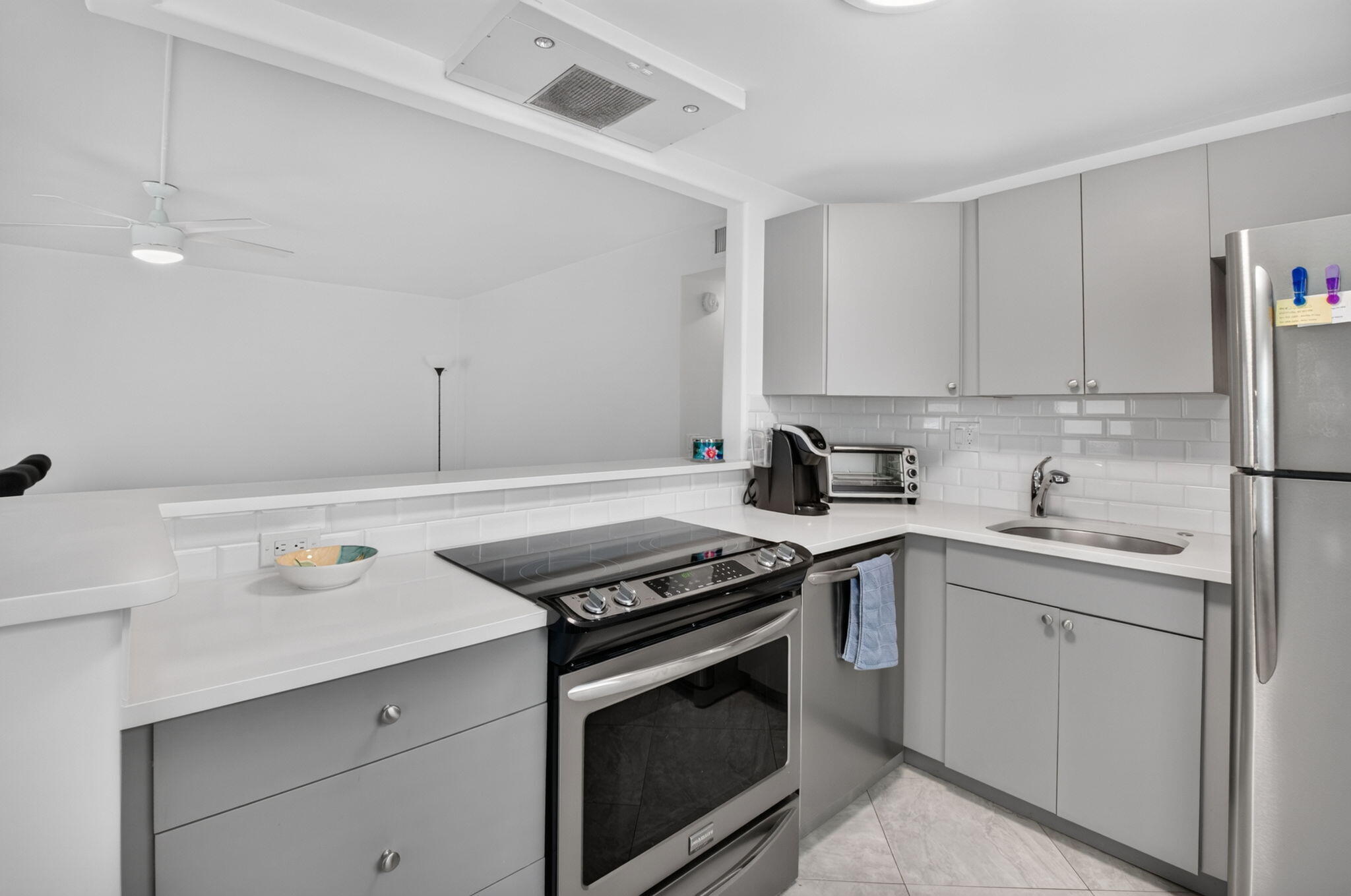 390 Normandy I Property Photo 10