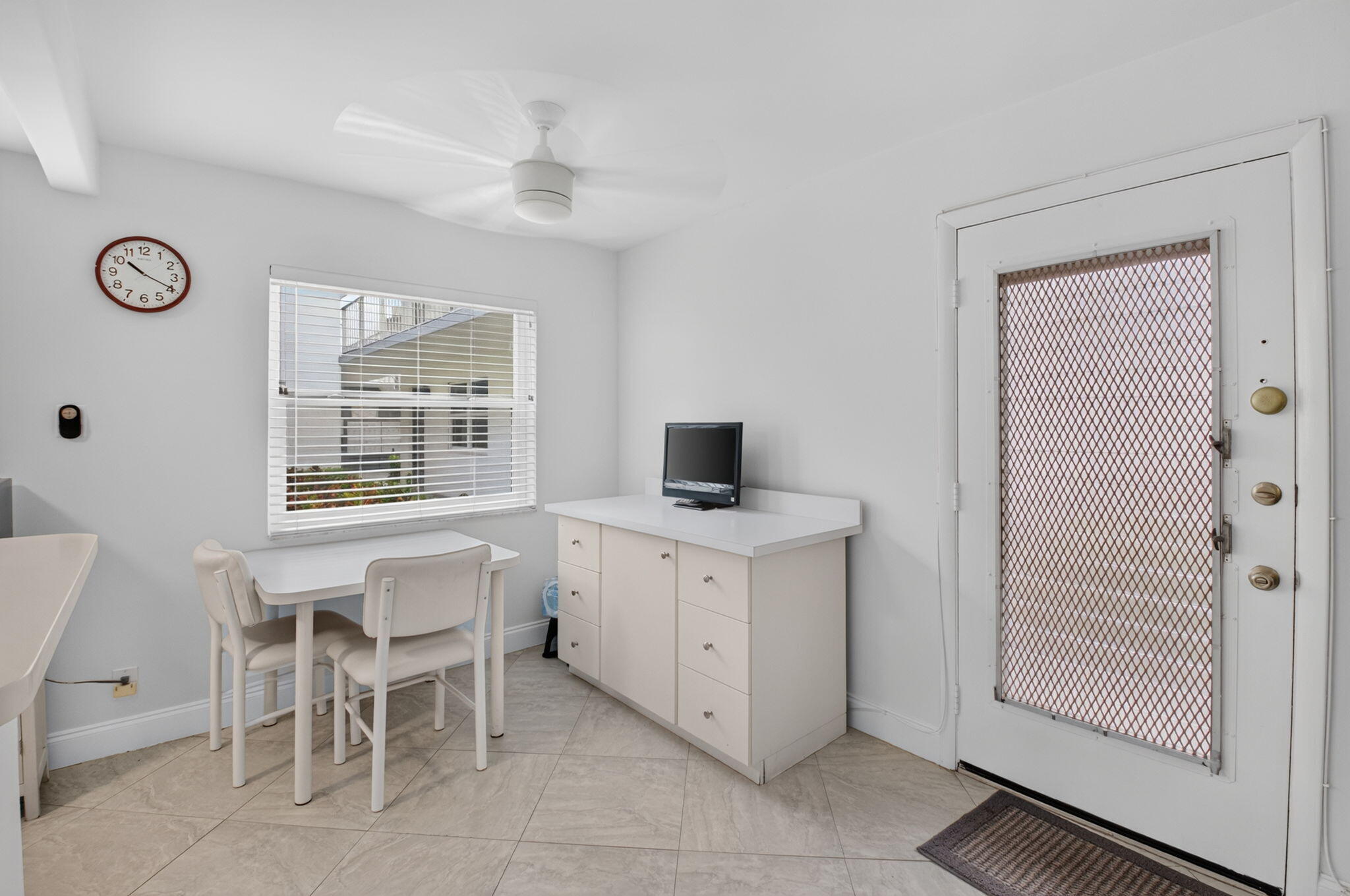390 Normandy I Property Photo 13