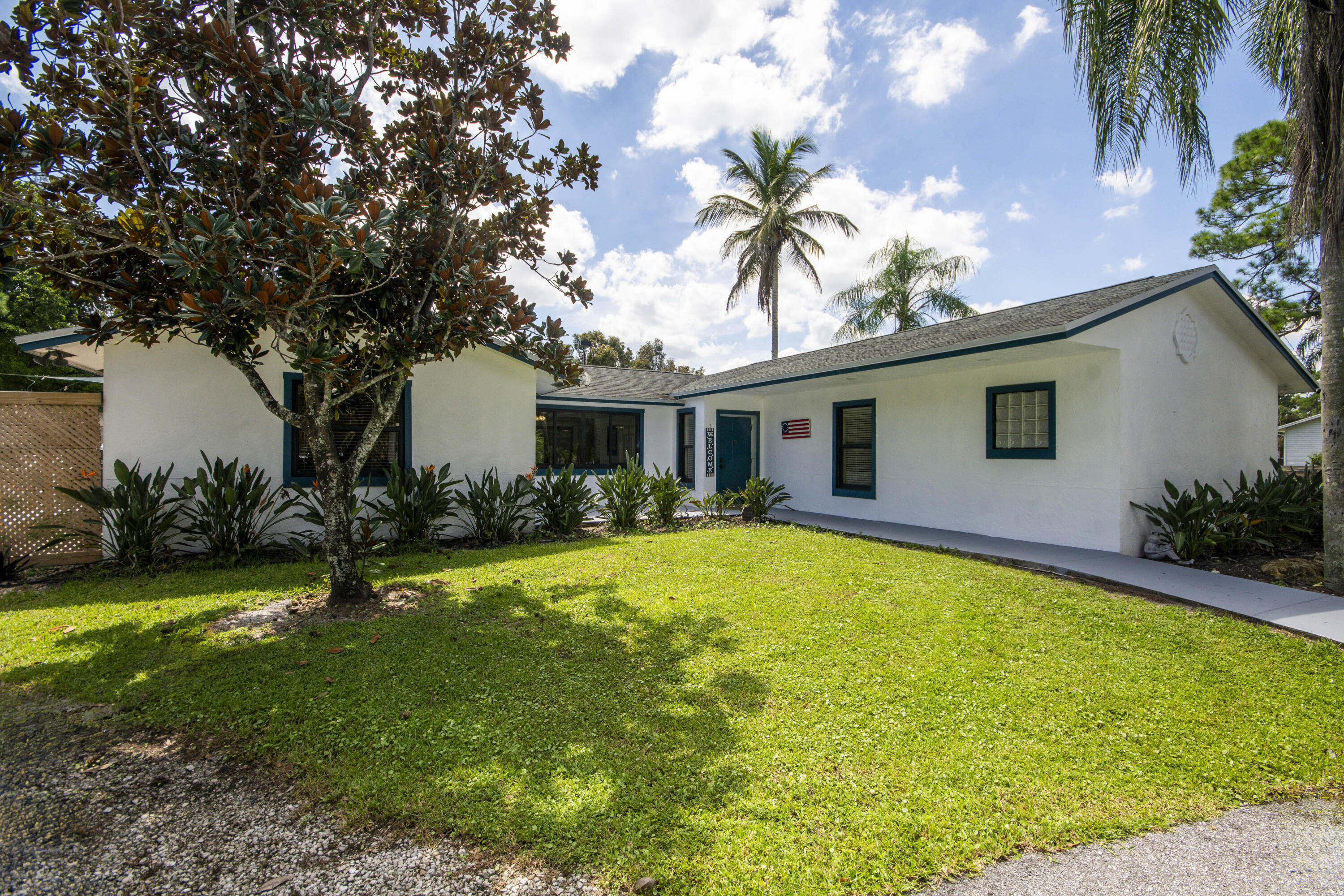 11096 60th Street N Property Photo 1