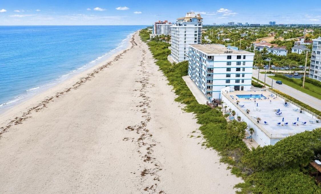 900 OCEAN Drive 706 Property Photo 1