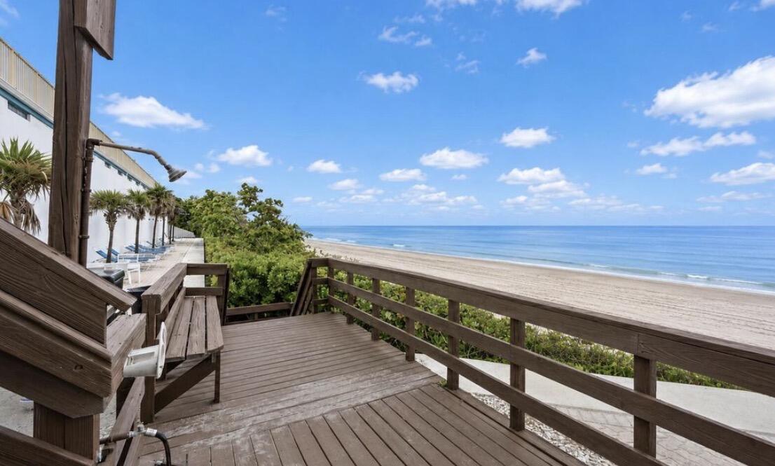 900 Ocean Drive 706 Property Photo 6