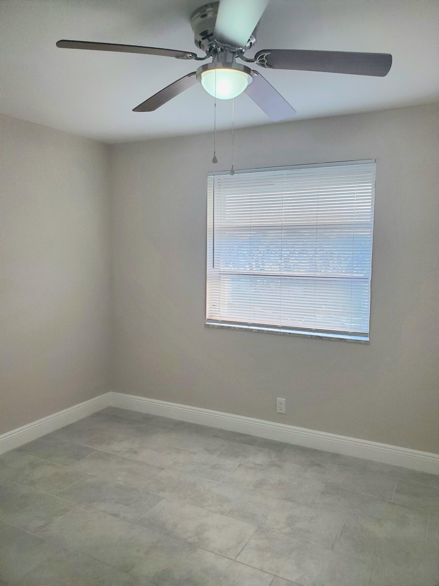 1375 Seaview Property Photo 2