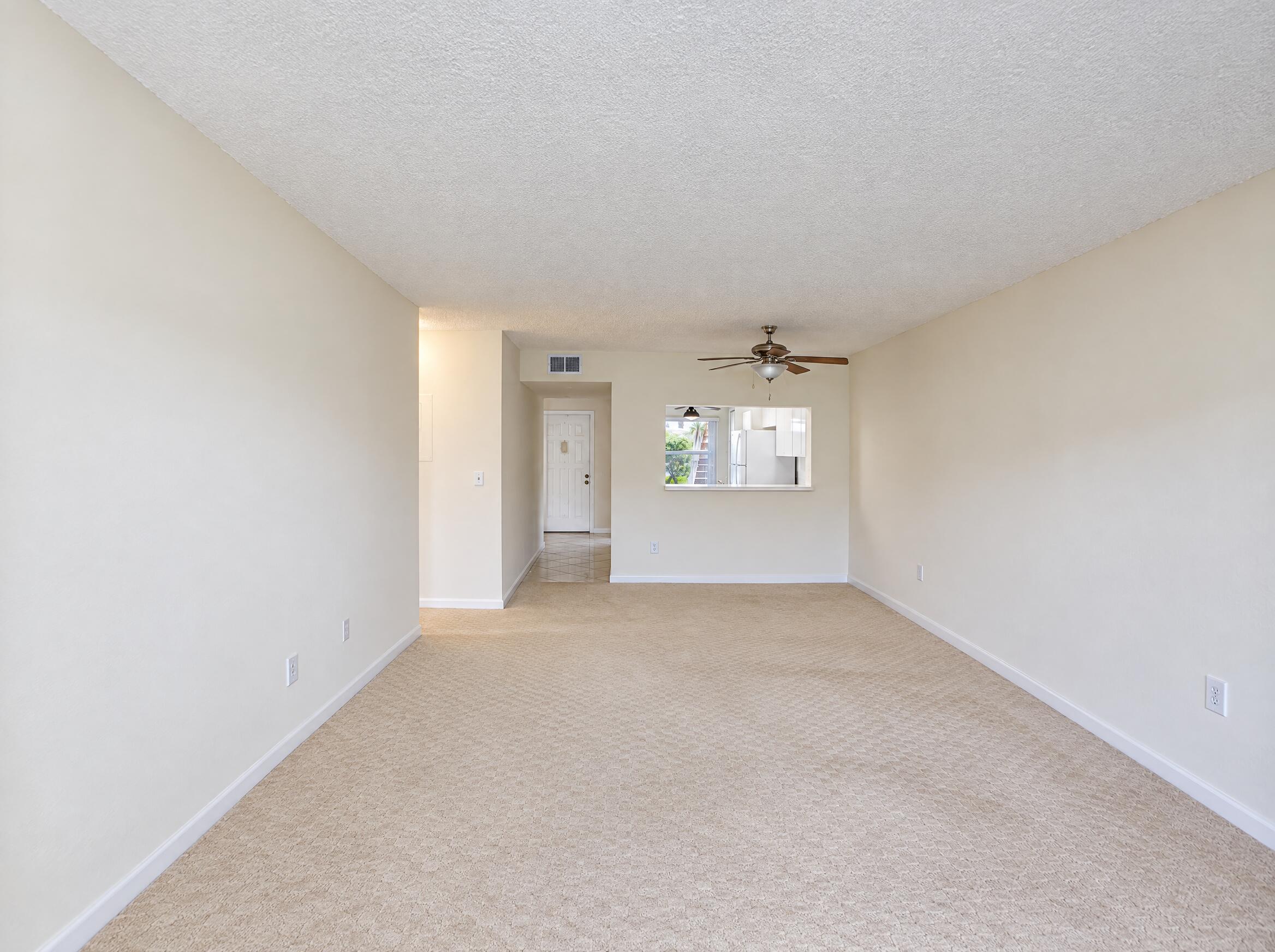7915 Willow Spring 1218 Property Photo 6