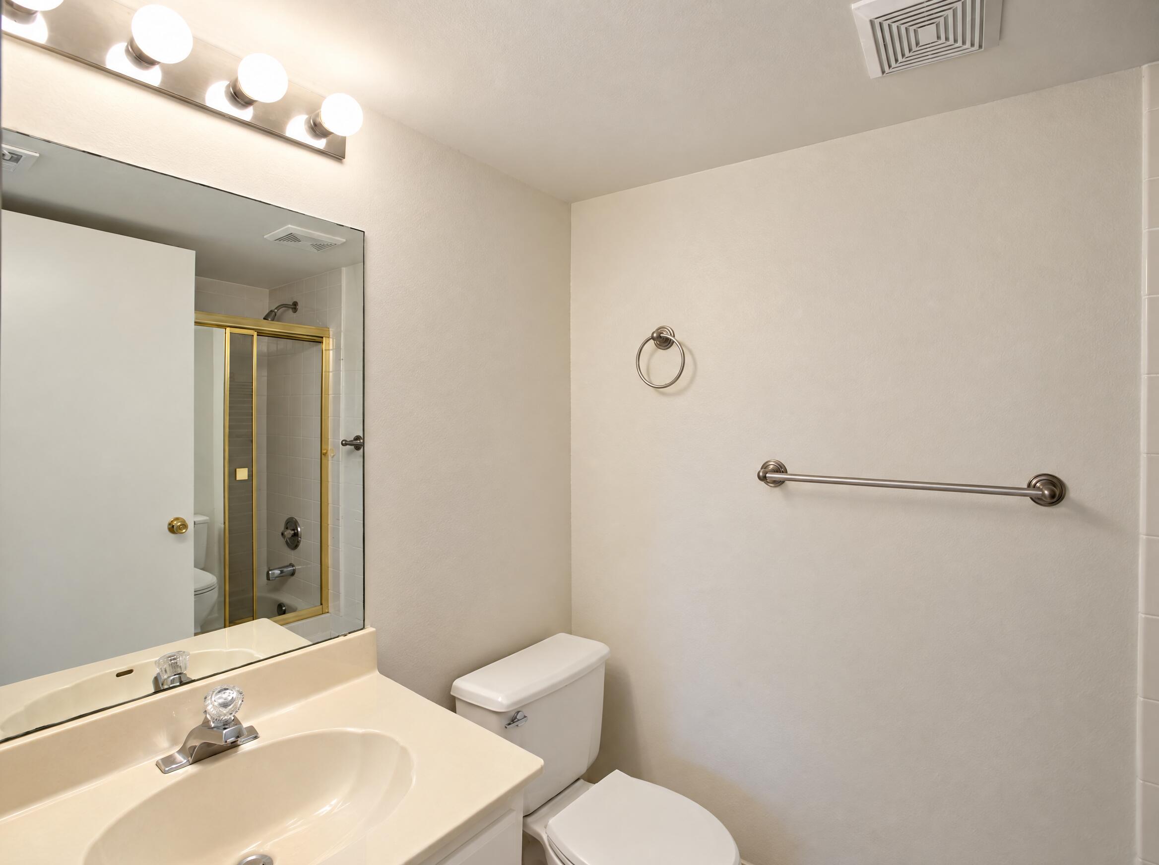 7915 Willow Spring 1218 Property Photo 20