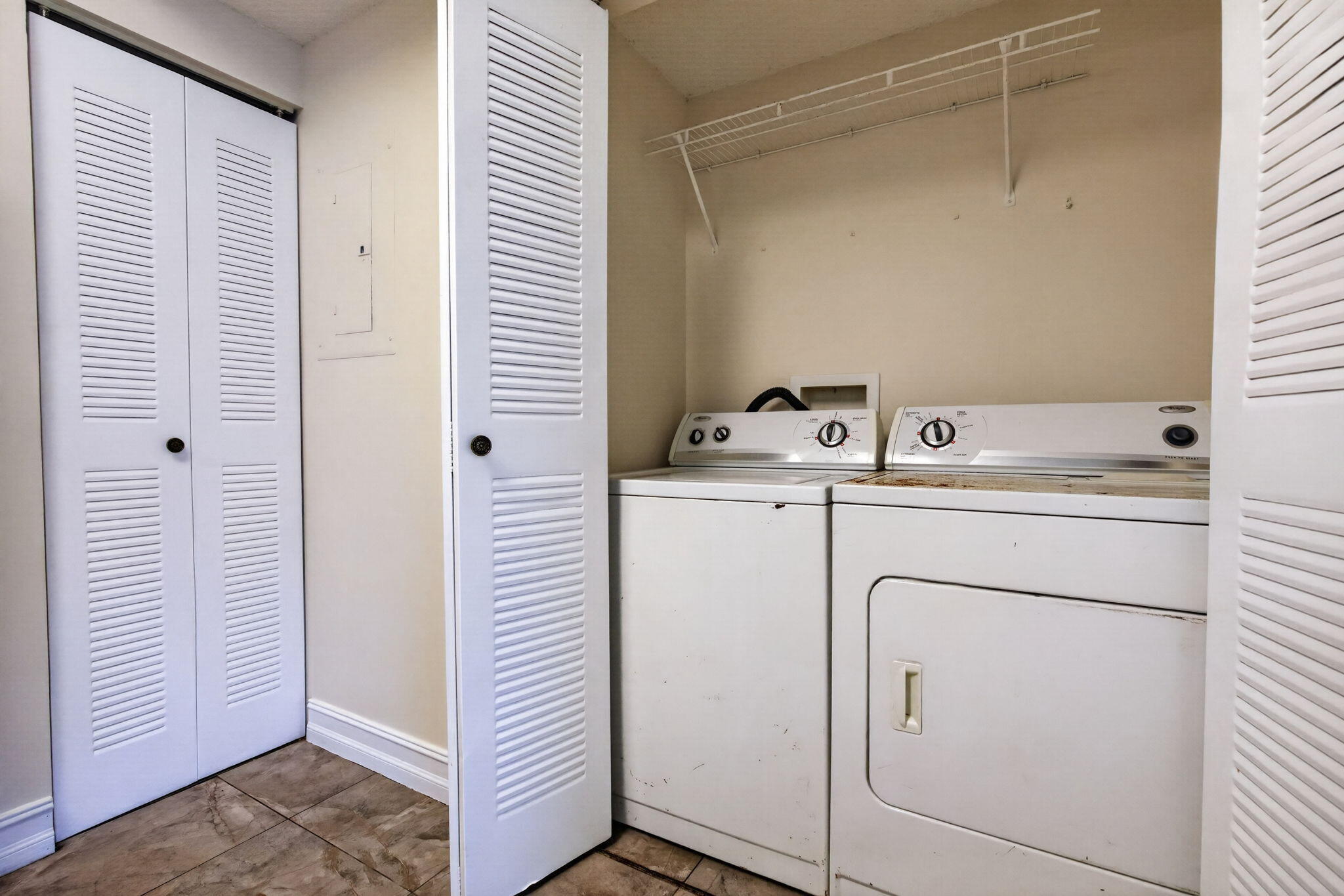 6960 Sw 39th Street 207e Property Photo 6
