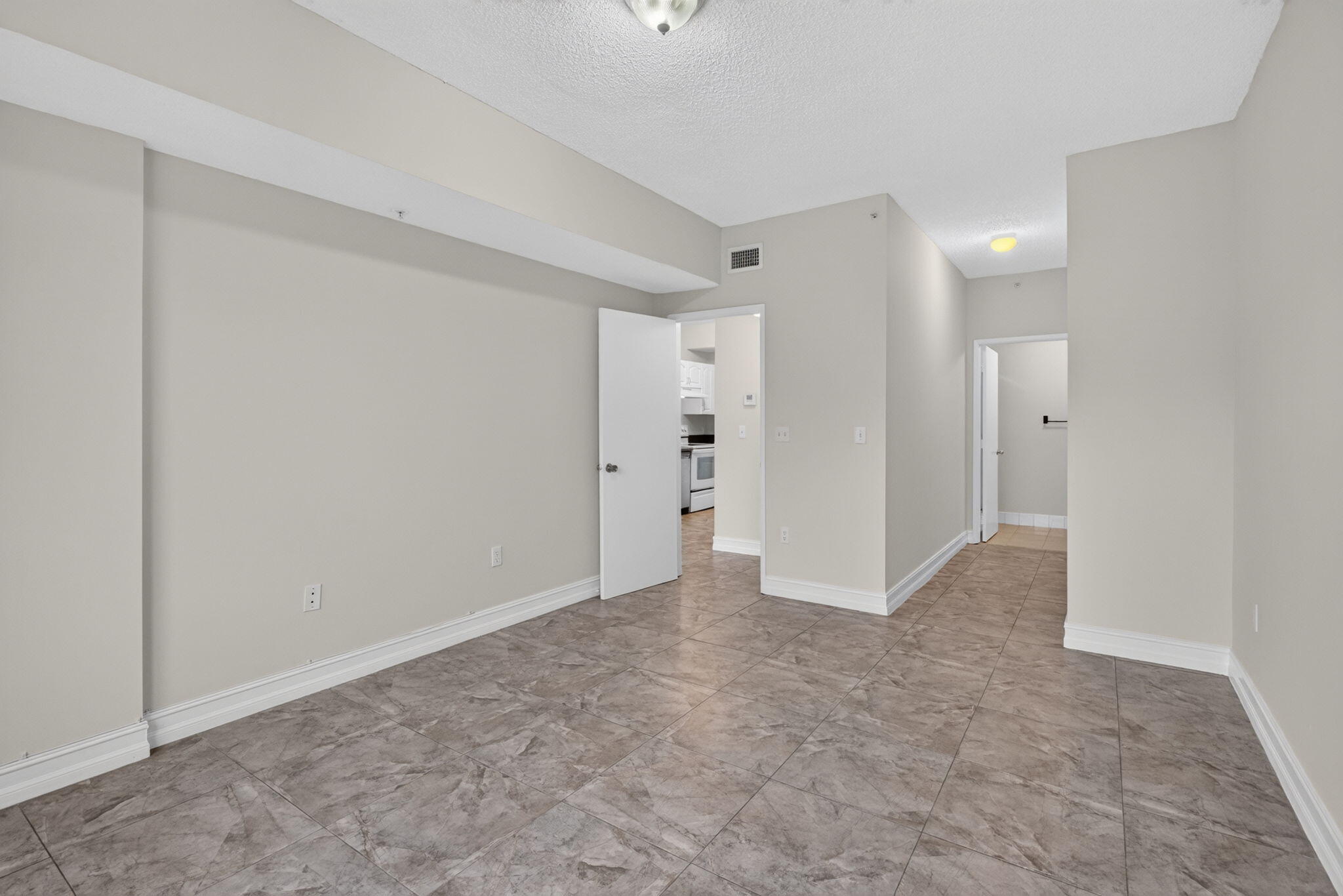 6960 Sw 39th Street 207e Property Photo 25
