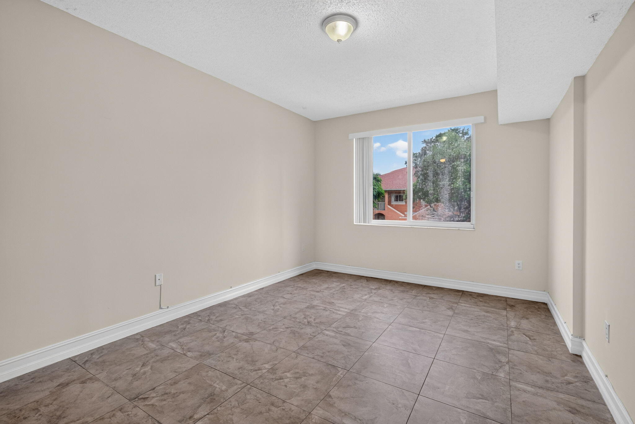 6960 Sw 39th Street 207e Property Photo 27
