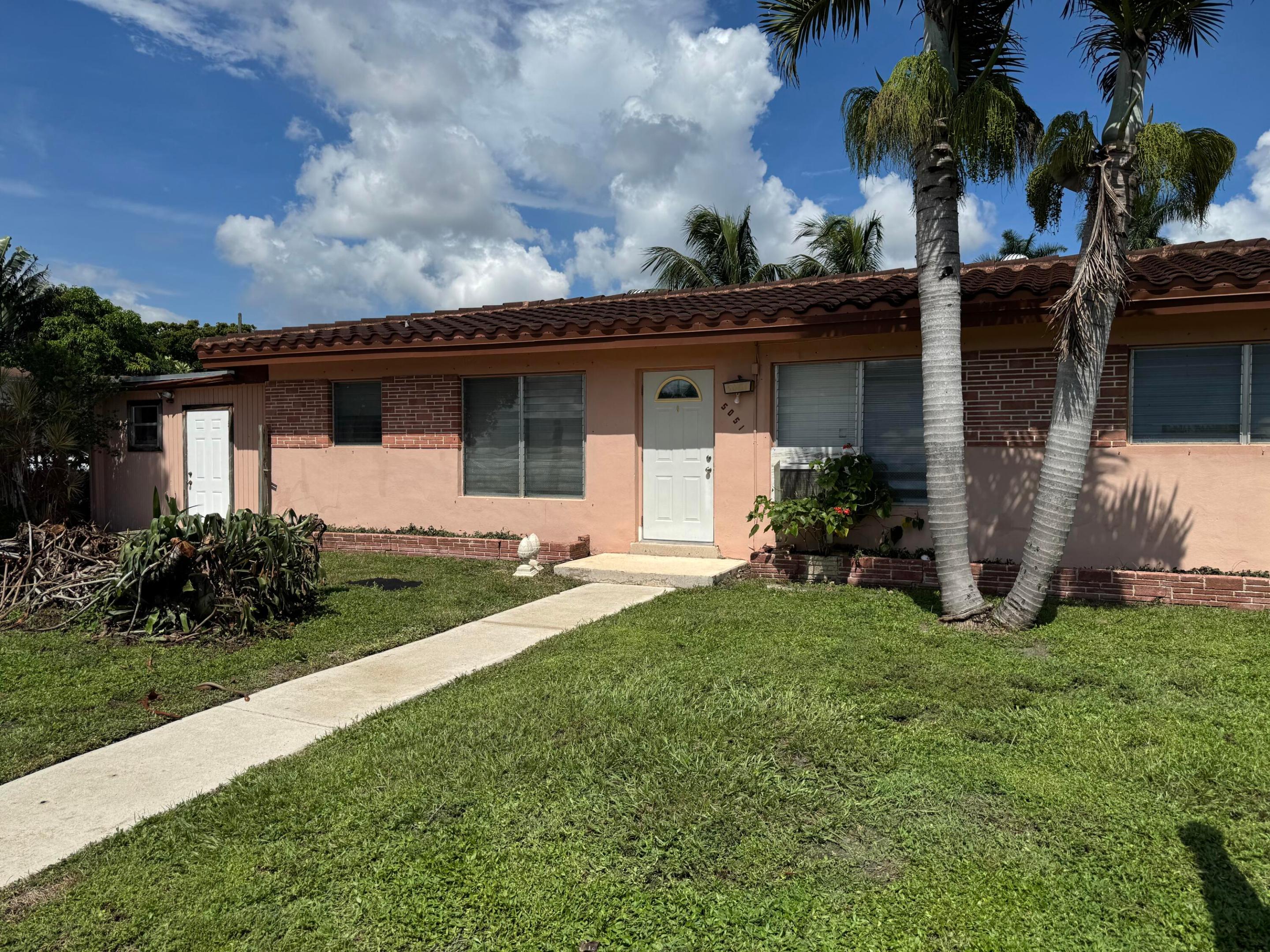 5051 Sw 10th Street Property Photo 1