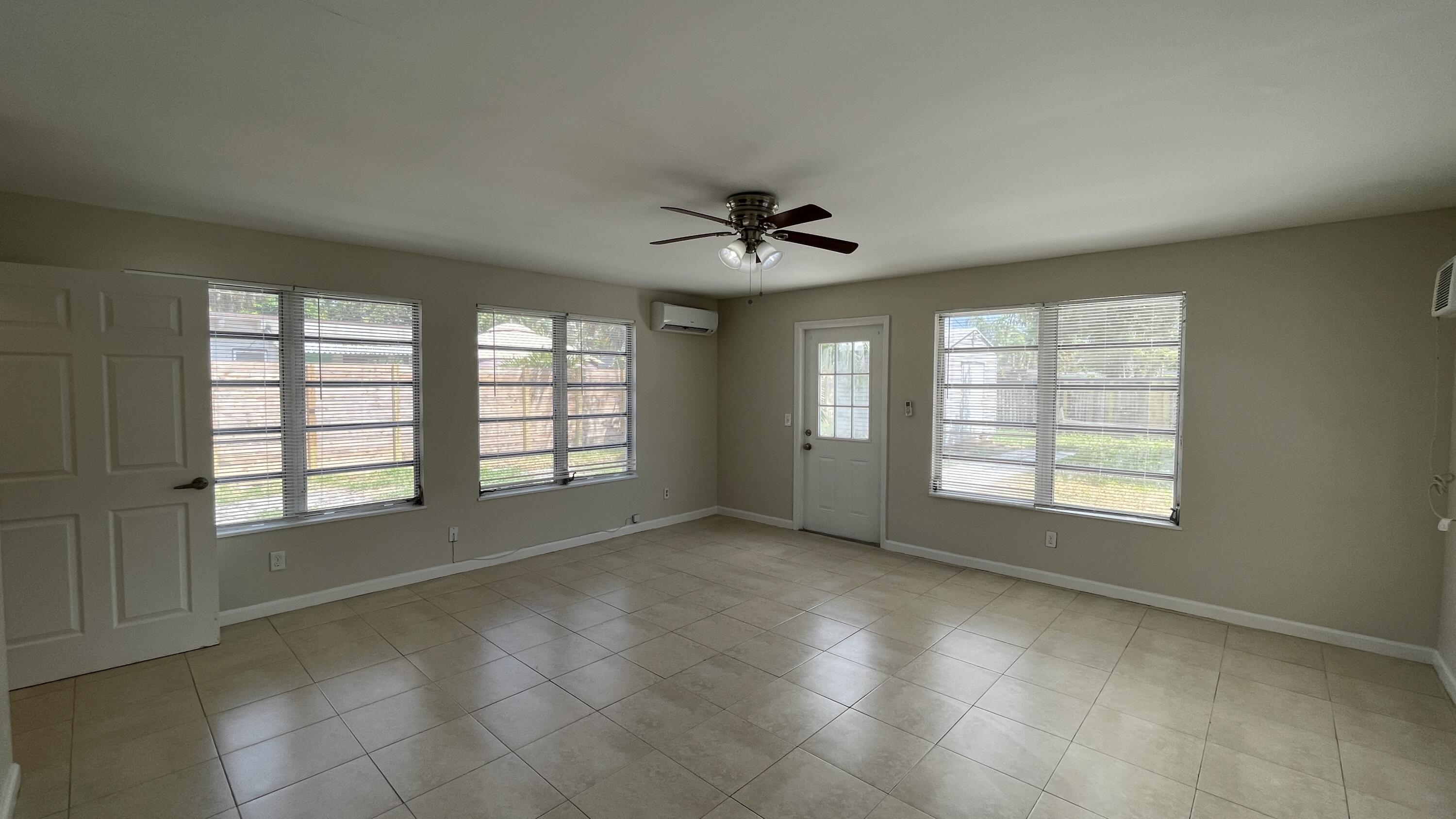 116 E Central Boulevard Property Photo 17