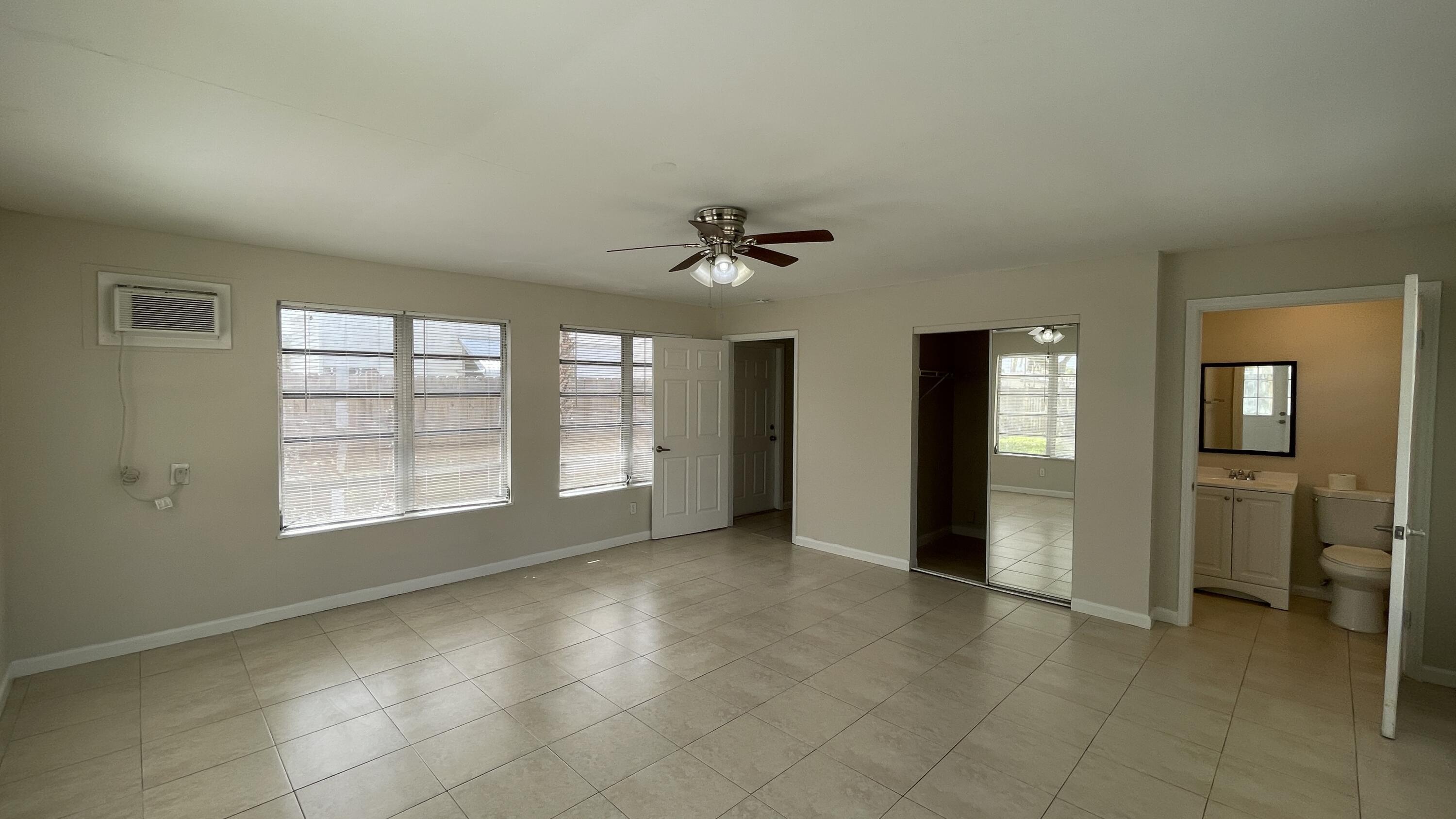 116 E Central Boulevard Property Photo 18