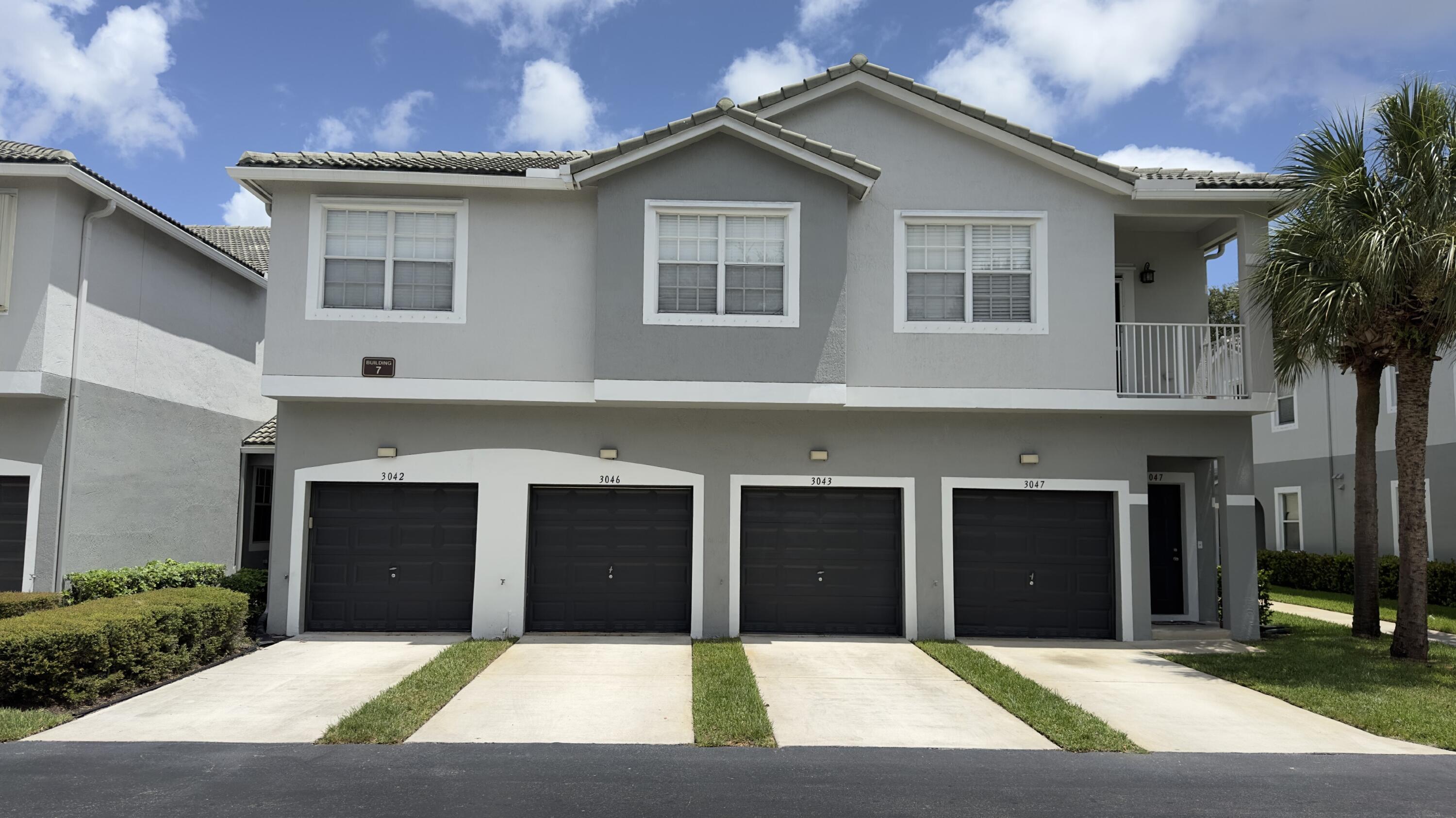 3042 GRANDIFLORA Drive Property Photo 1