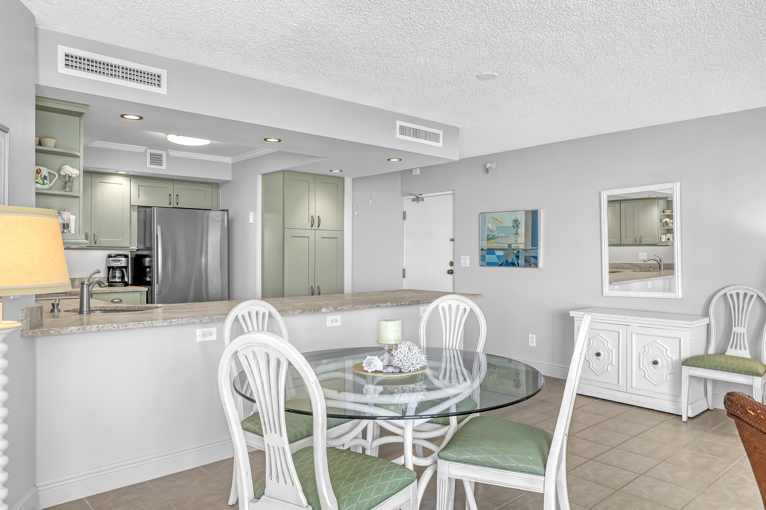 2800 N Ocean Drive A-22a Property Photo 3