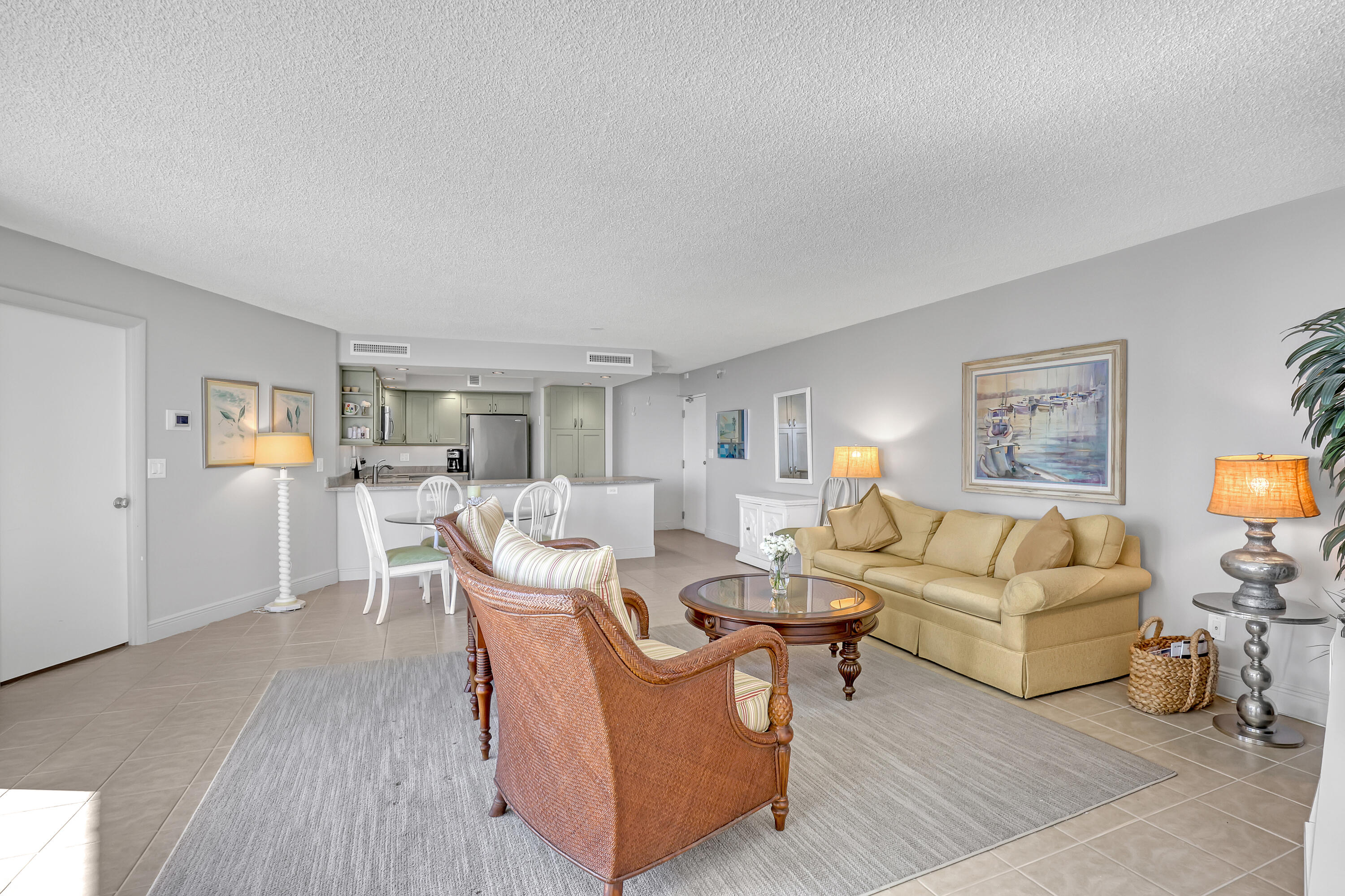 2800 N Ocean Drive A-22a Property Photo 12