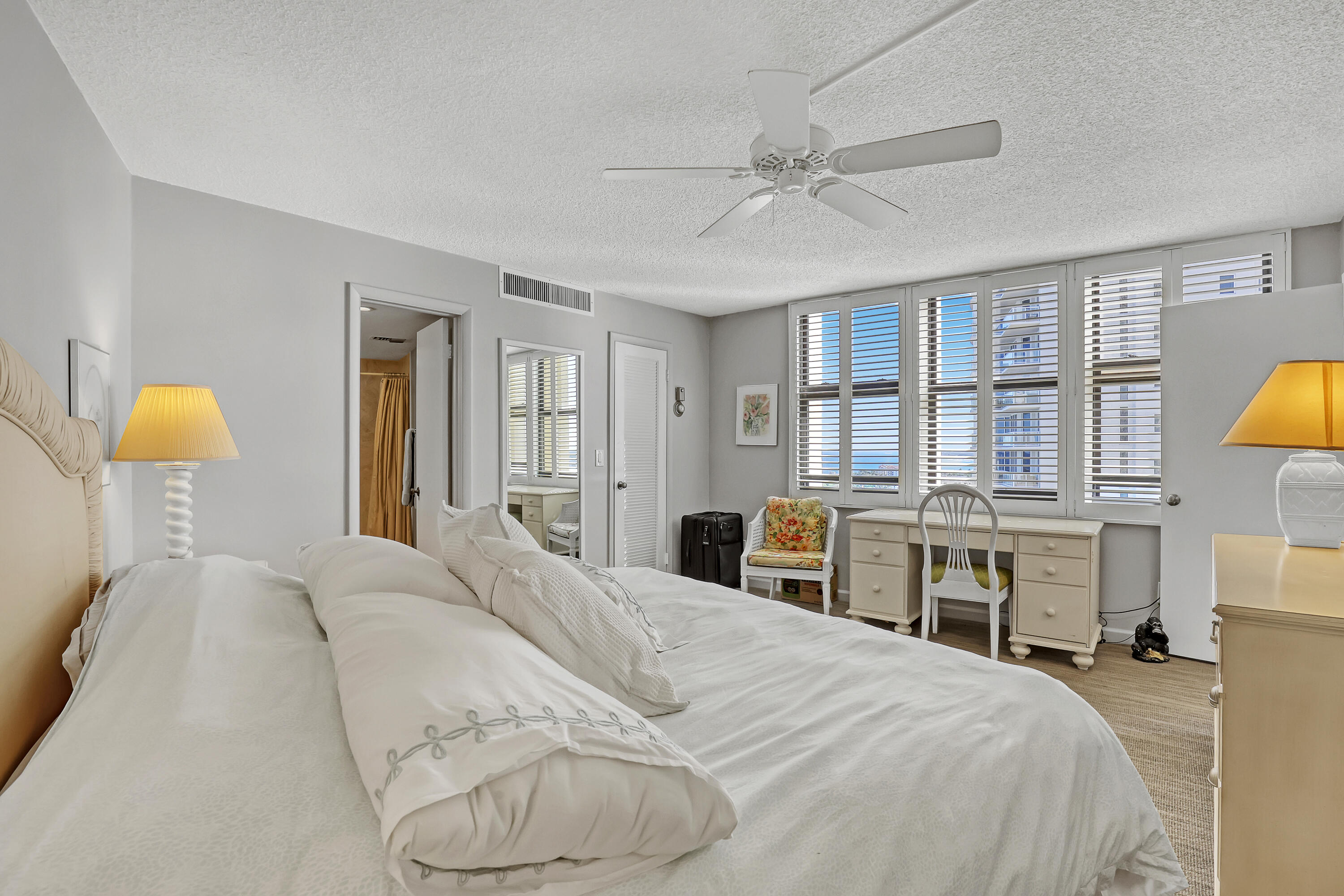 2800 N Ocean Drive A-22a Property Photo 14
