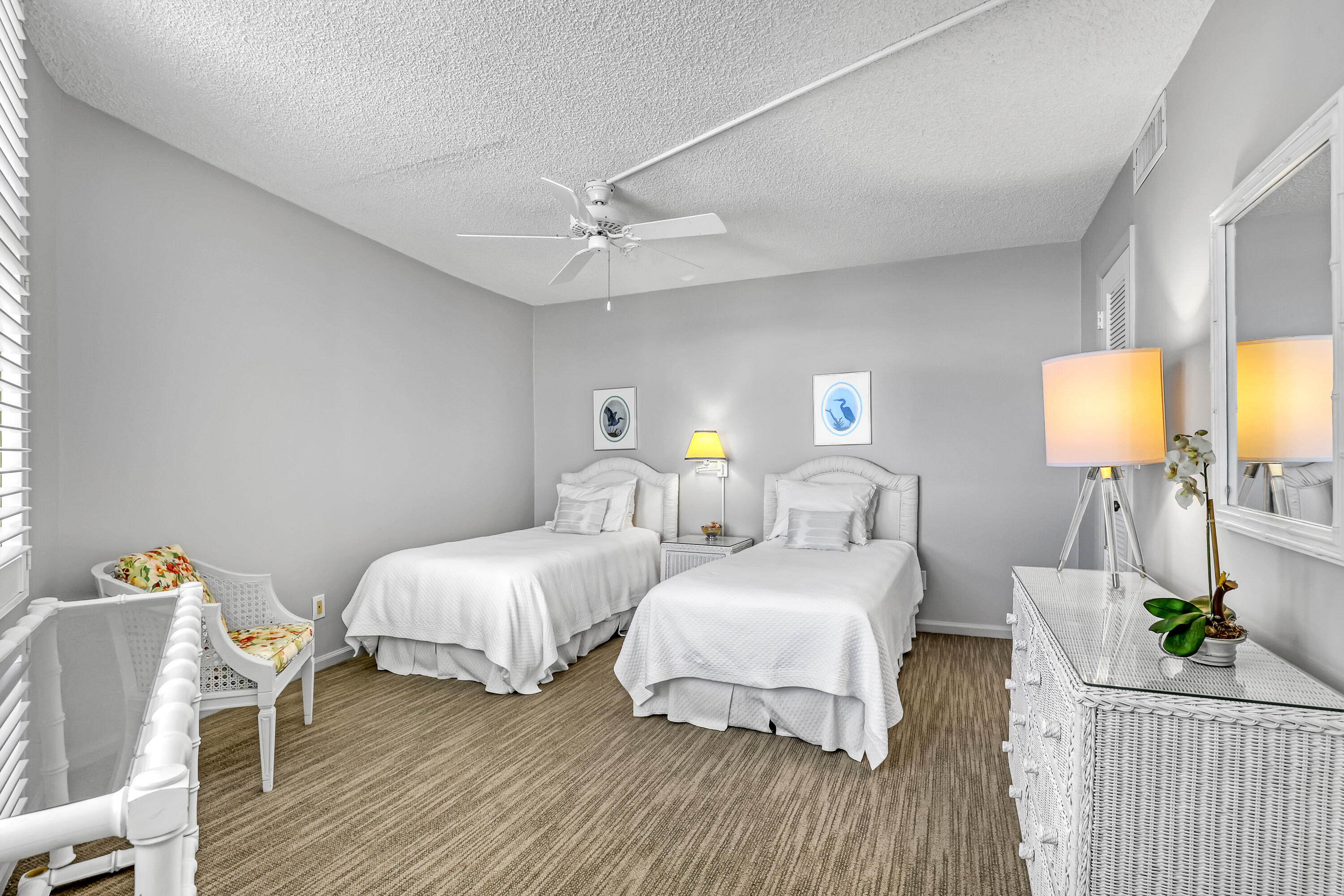 2800 N Ocean Drive A-22a Property Photo 18