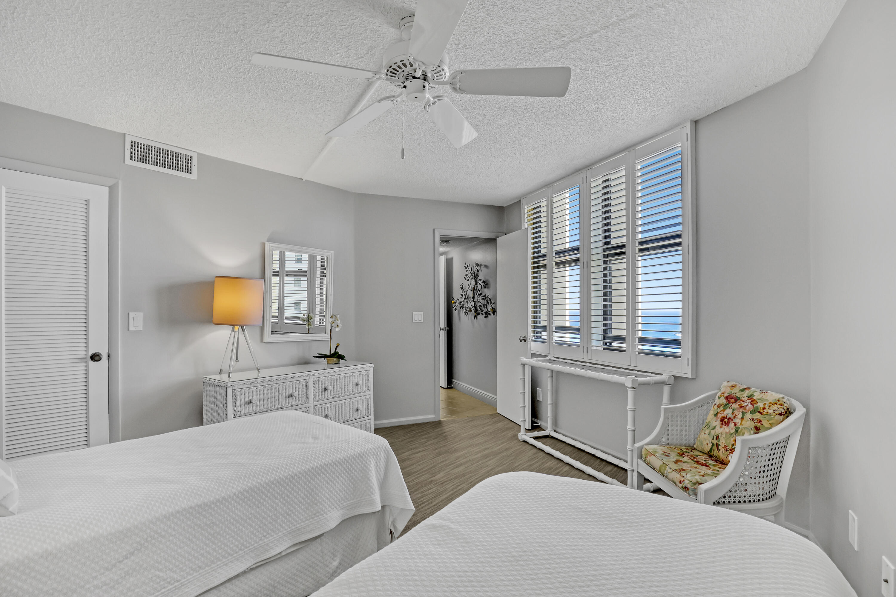 2800 N Ocean Drive A-22a Property Photo 19