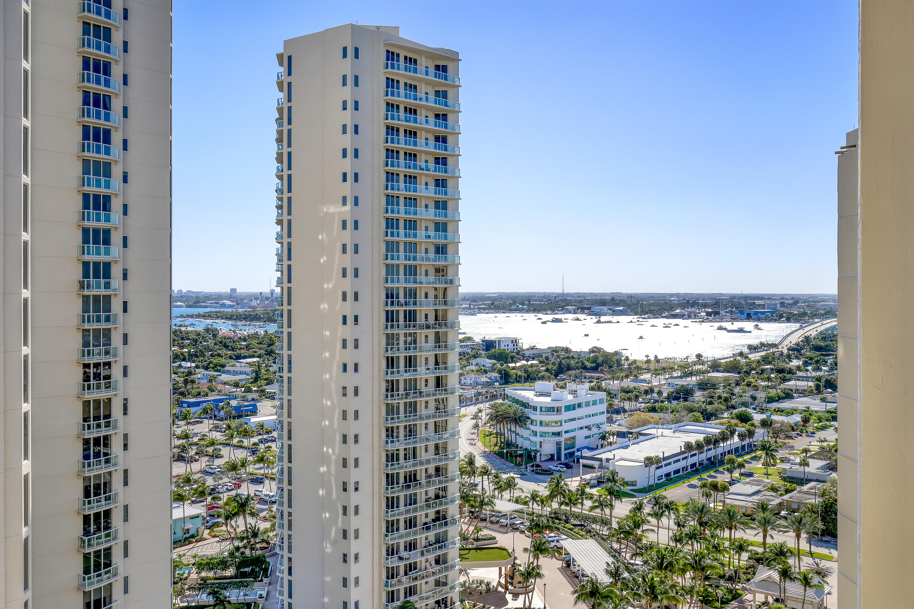 2800 N Ocean Drive A-22a Property Photo 31