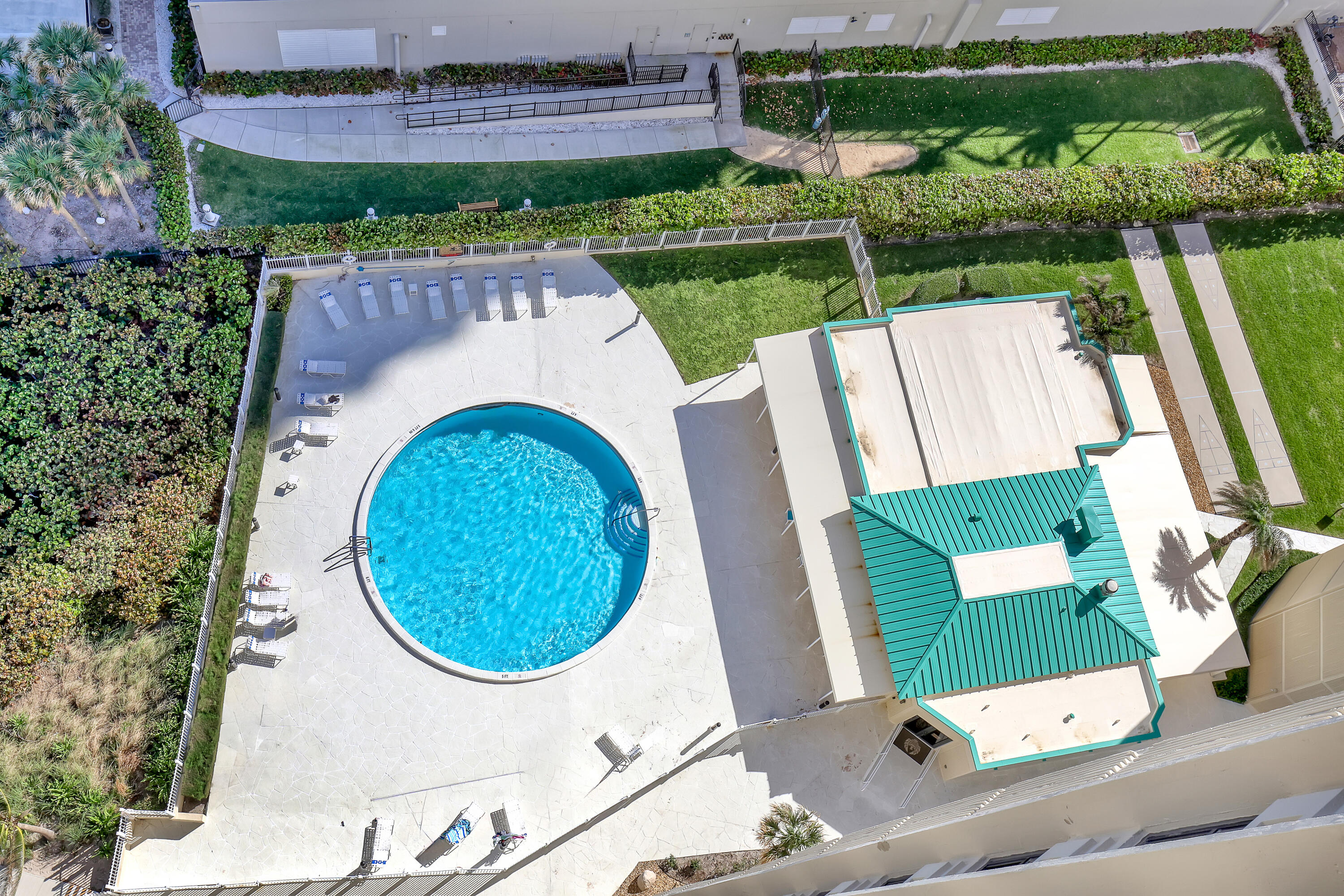 2800 N Ocean Drive A-22a Property Photo 32