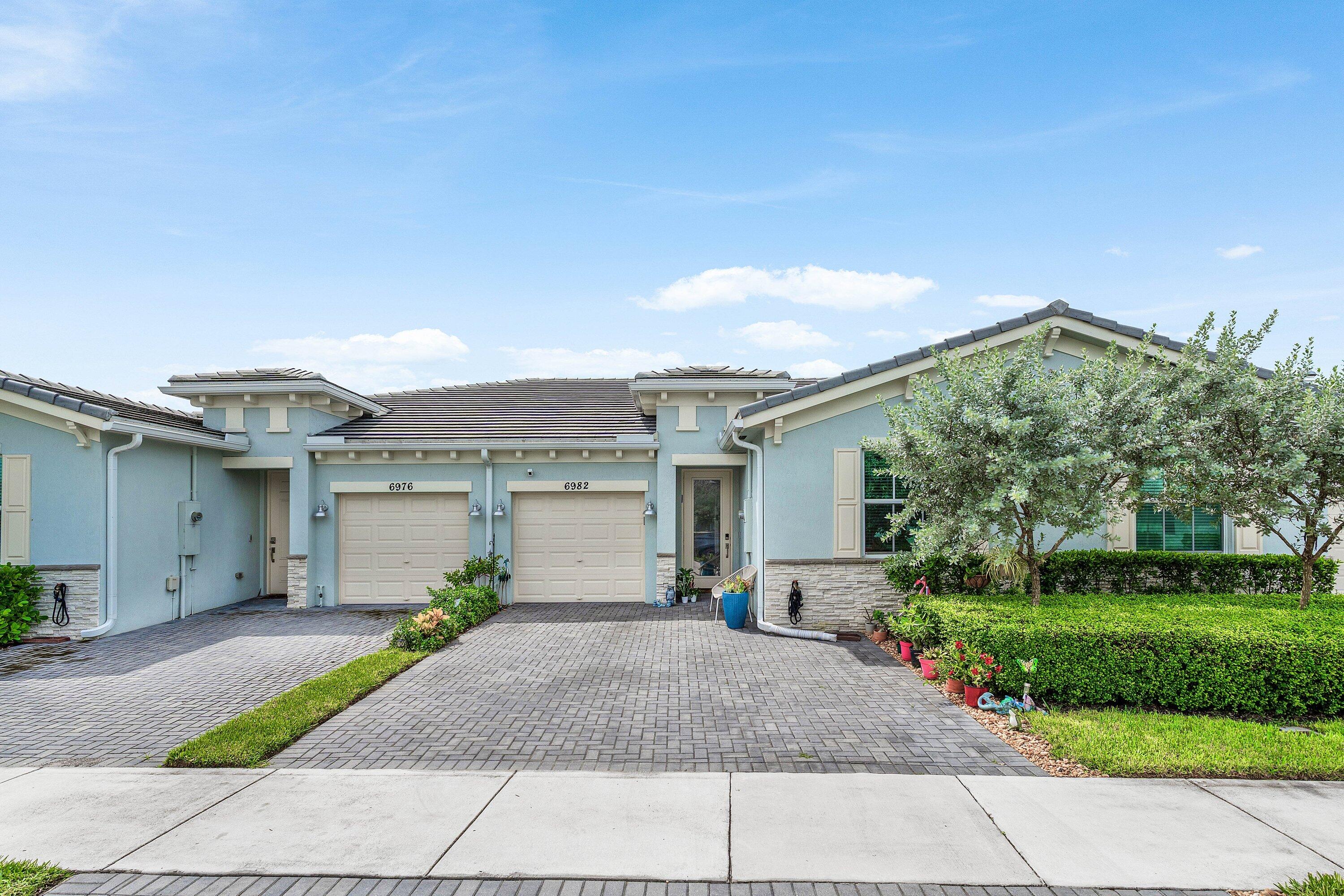 6982 Peters Lane