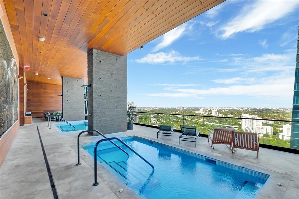 1451 Brickell Avenue 1202 Property Photo 4