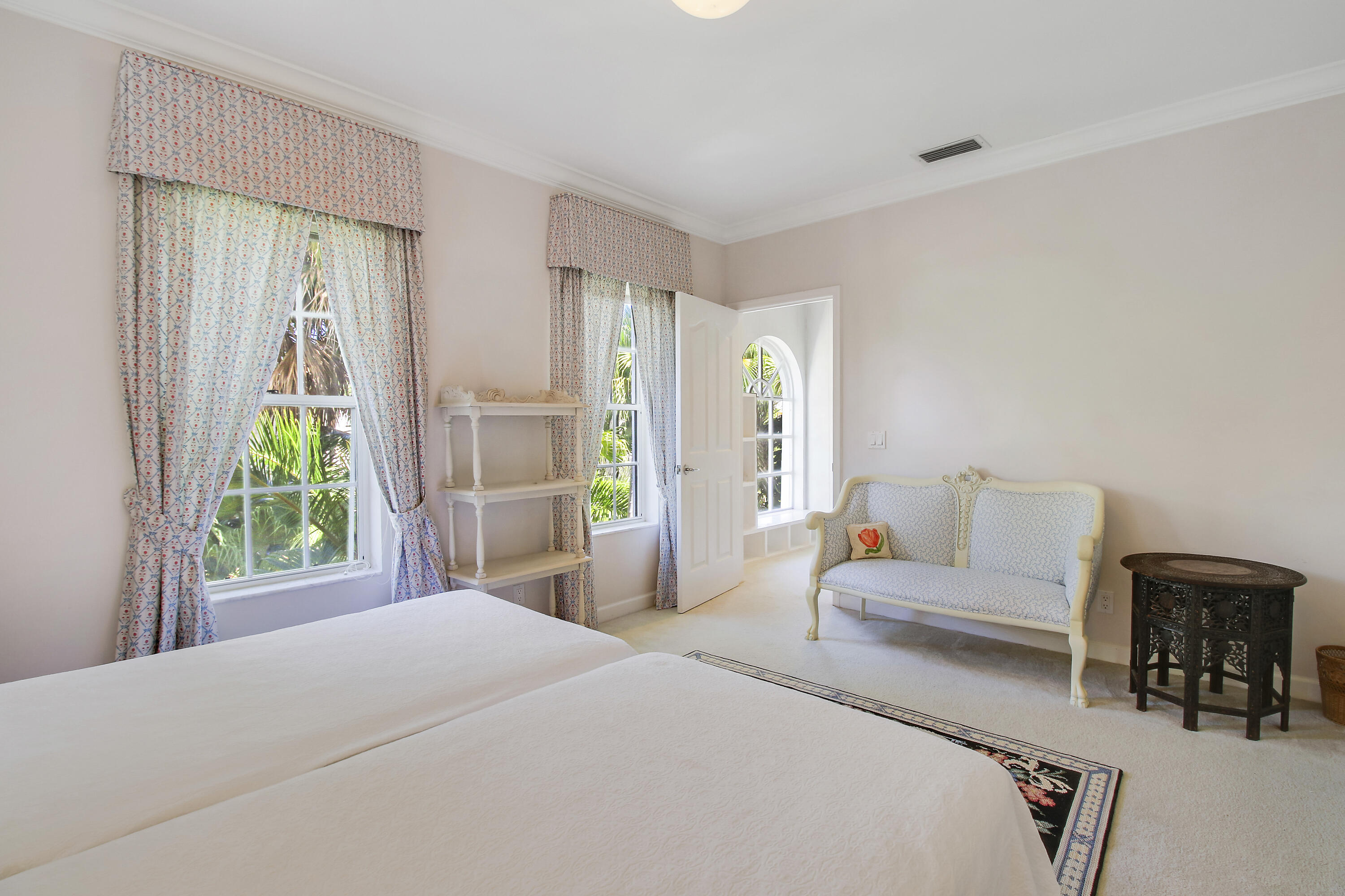 234 Park Avenue Property Photo 10